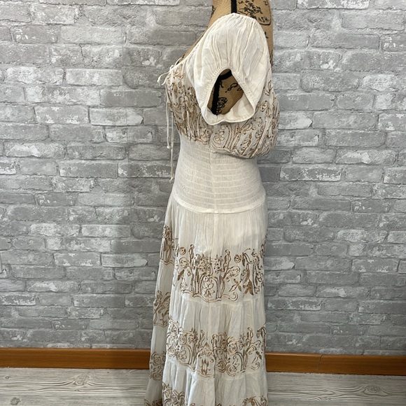 Boston Proper Bamboo Sequin Peasant
Maxi Dress - Picture 4 of 10